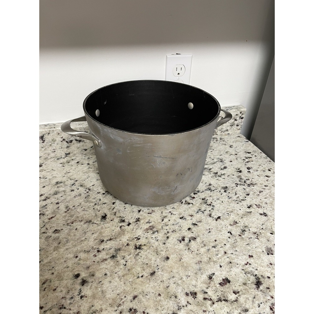Calphalon Anodized Non Stick 8 Qt  Pot #808 Made In Ohio Usa 10" Diameter No Lid